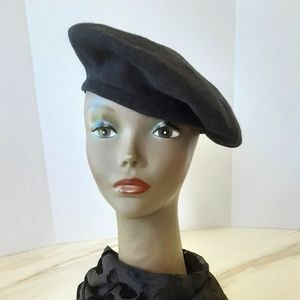 VTG BLACK 100% WOOL FRENCH BERET